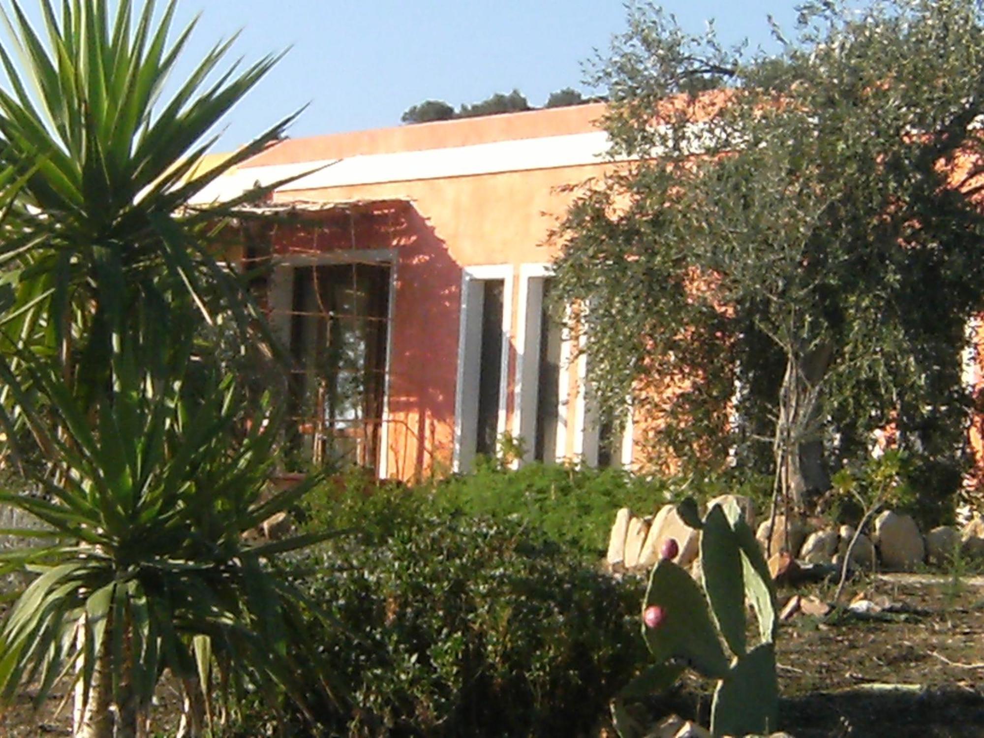 B&B Casa Per Ferie Villaggiocarovana كاستياداس المظهر الخارجي الصورة