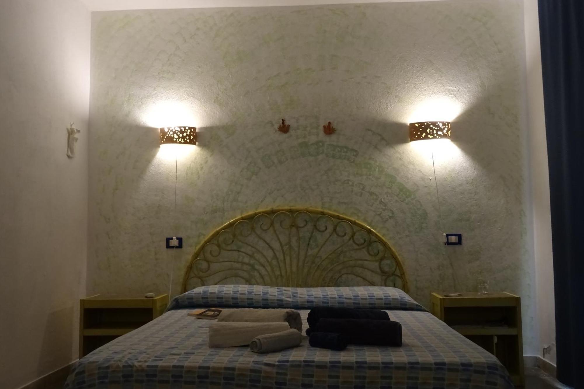 B&B Casa Per Ferie Villaggiocarovana كاستياداس المظهر الخارجي الصورة