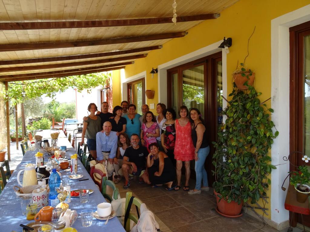 B&B Casa Per Ferie Villaggiocarovana كاستياداس المظهر الخارجي الصورة