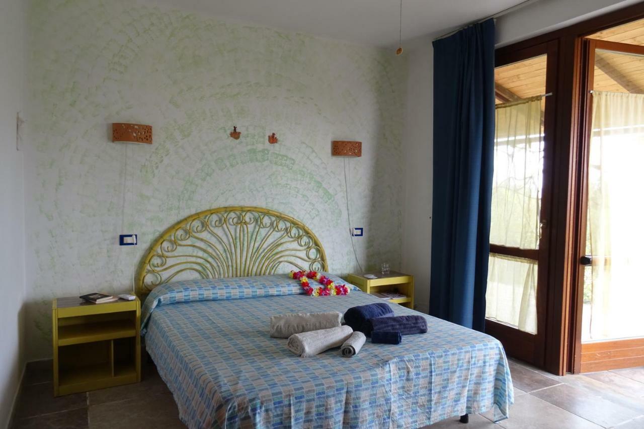 B&B Casa Per Ferie Villaggiocarovana كاستياداس المظهر الخارجي الصورة